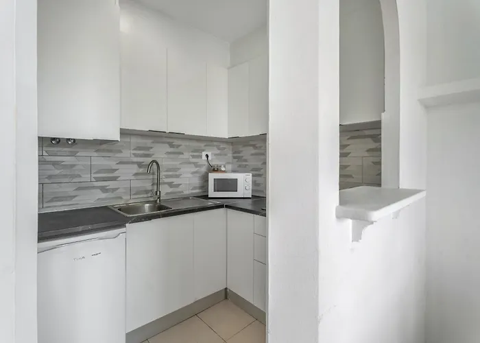 Apartment Michelangelo 215 *