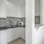 Michelangelo 215 Апарт-отель
