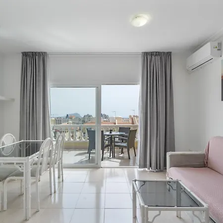 Michelangelo 215 Hotel apartamentowy San Miguel de Abona